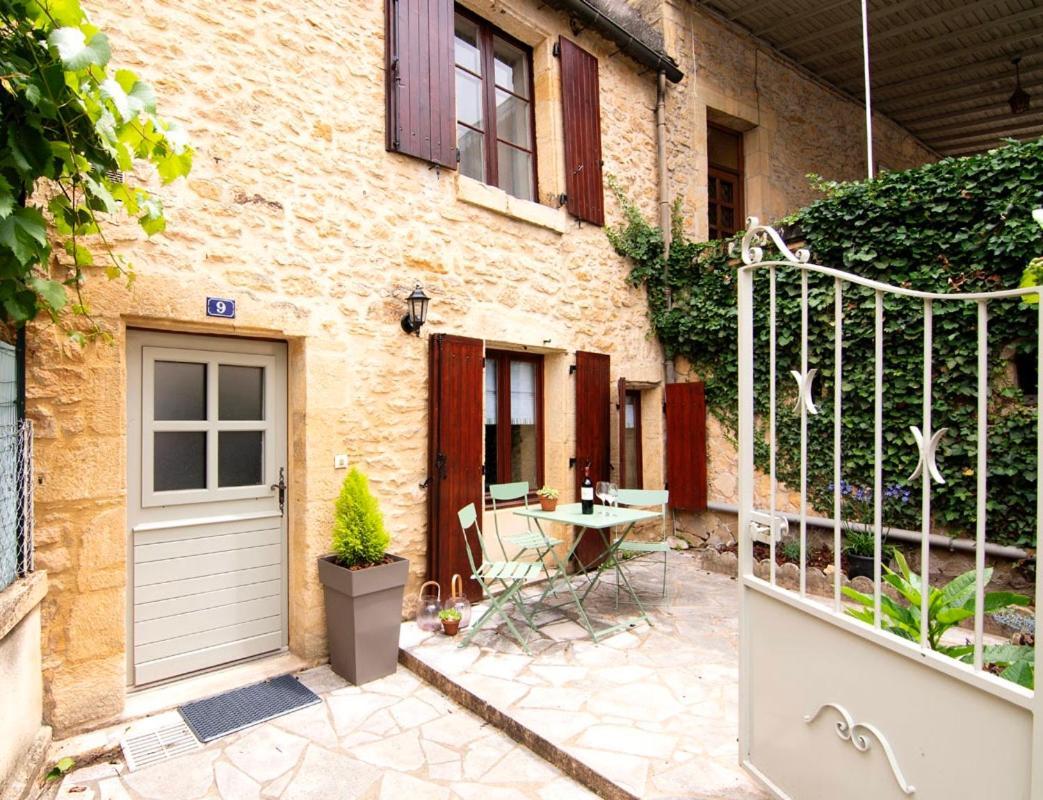 Cozy Cottage With Garden In Sarlat Medieval Centre ภายนอก รูปภาพ